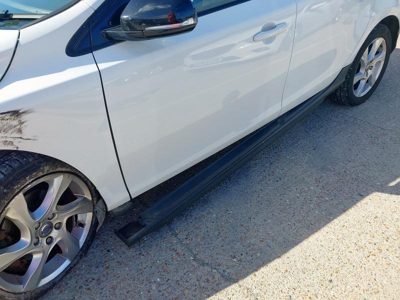 2013 VOLVO V40 CROSS COUNTRY LUX D2 