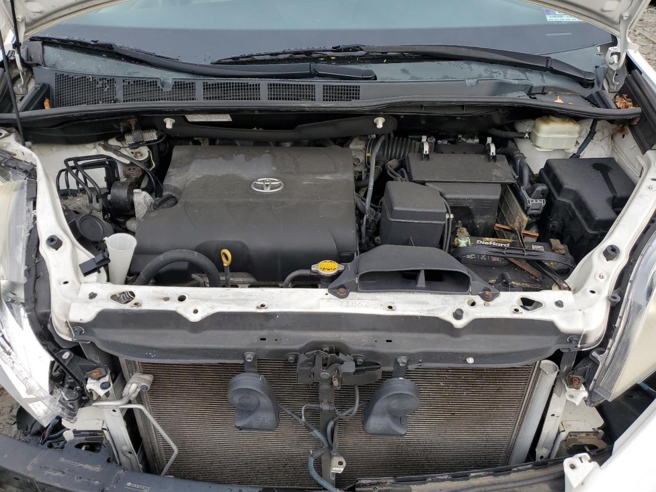 2015 Toyota Sienna Xle VIN: 5TDYK3DC2FS677219 Lot: 84461515