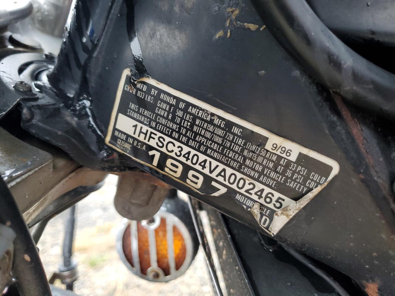 1997 Honda Gl1500 C/2 VIN: 1HFSC3404VA002465 Lot: 81000605