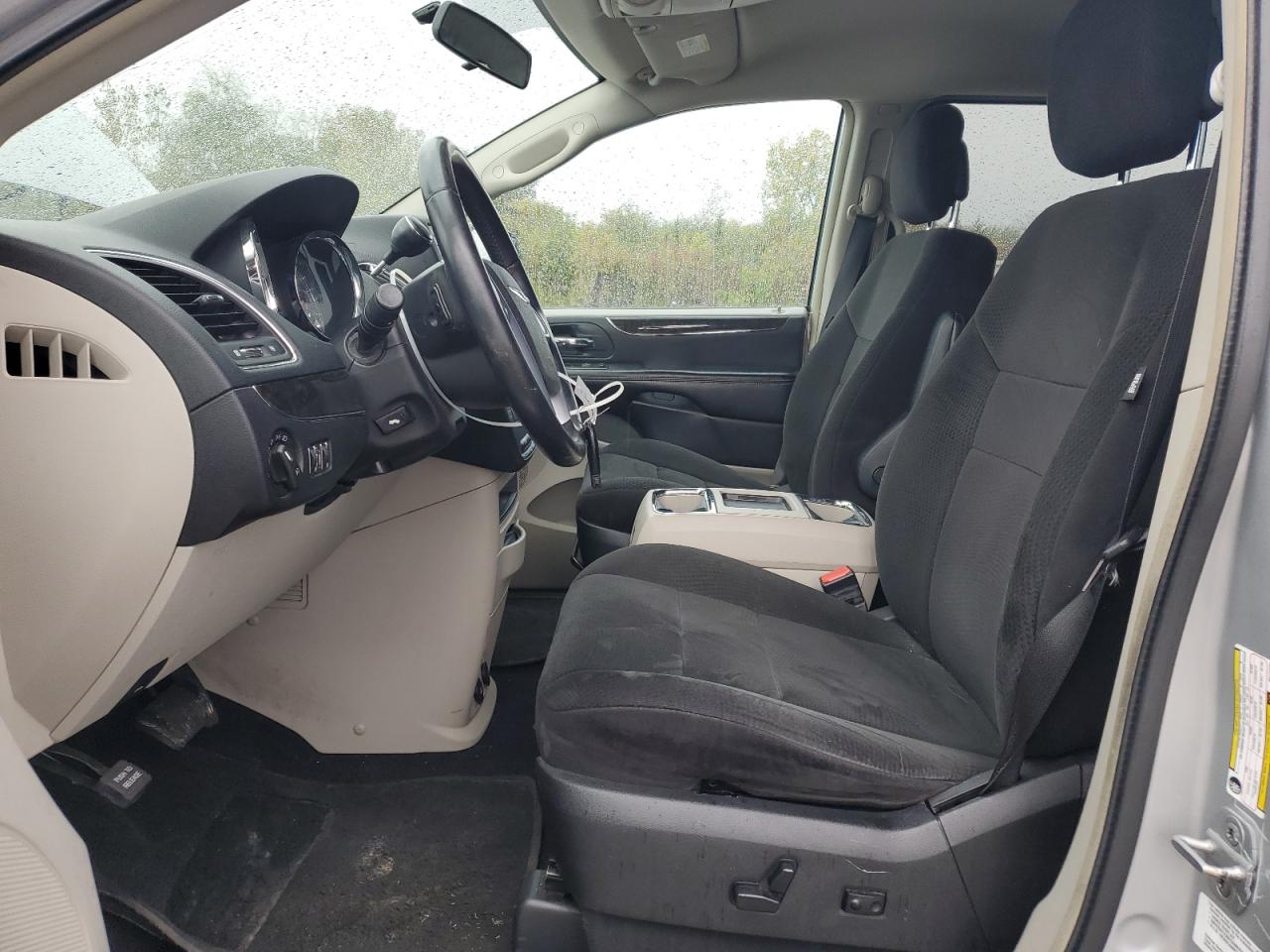 2011 Chrysler Town & Country Touring VIN: 2A4RR5DG4BR770898 Lot: 82034795