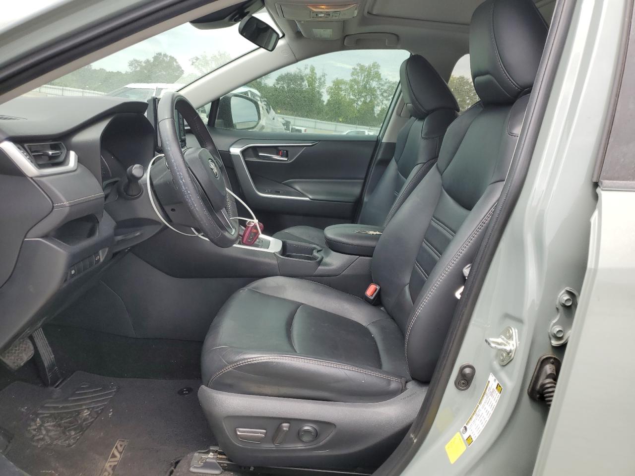 2020 Toyota Rav4 Xle Premium VIN: 2T3C1RFV6LW062455 Lot: 70894395