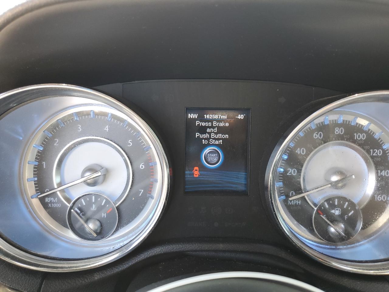 2012 Chrysler 300C VIN: 2C3CCAETXCH242506 Lot: 71114885