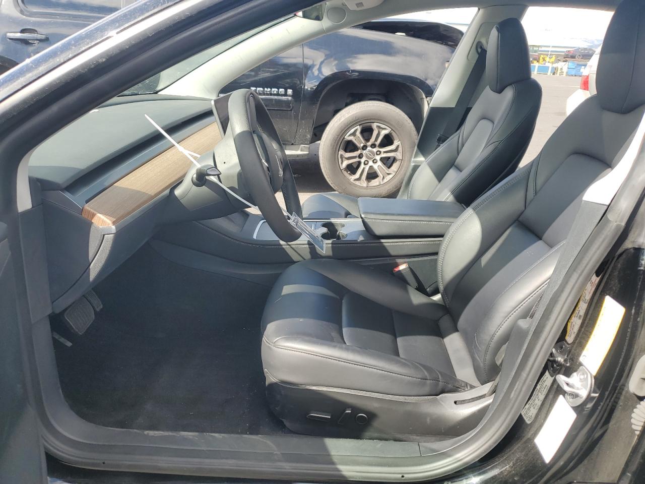 2023 Tesla Model 3 VIN: 5YJ3E1EB7PF633962 Lot: 84413215