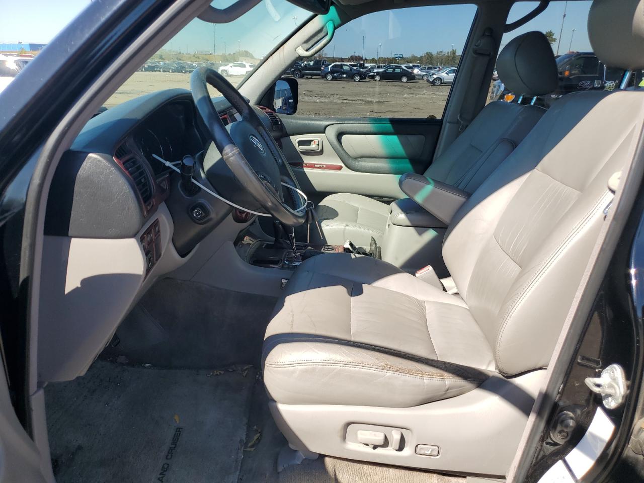 2004 Toyota Land Cruiser VIN: JTEHT05JX42058022 Lot: 81950305