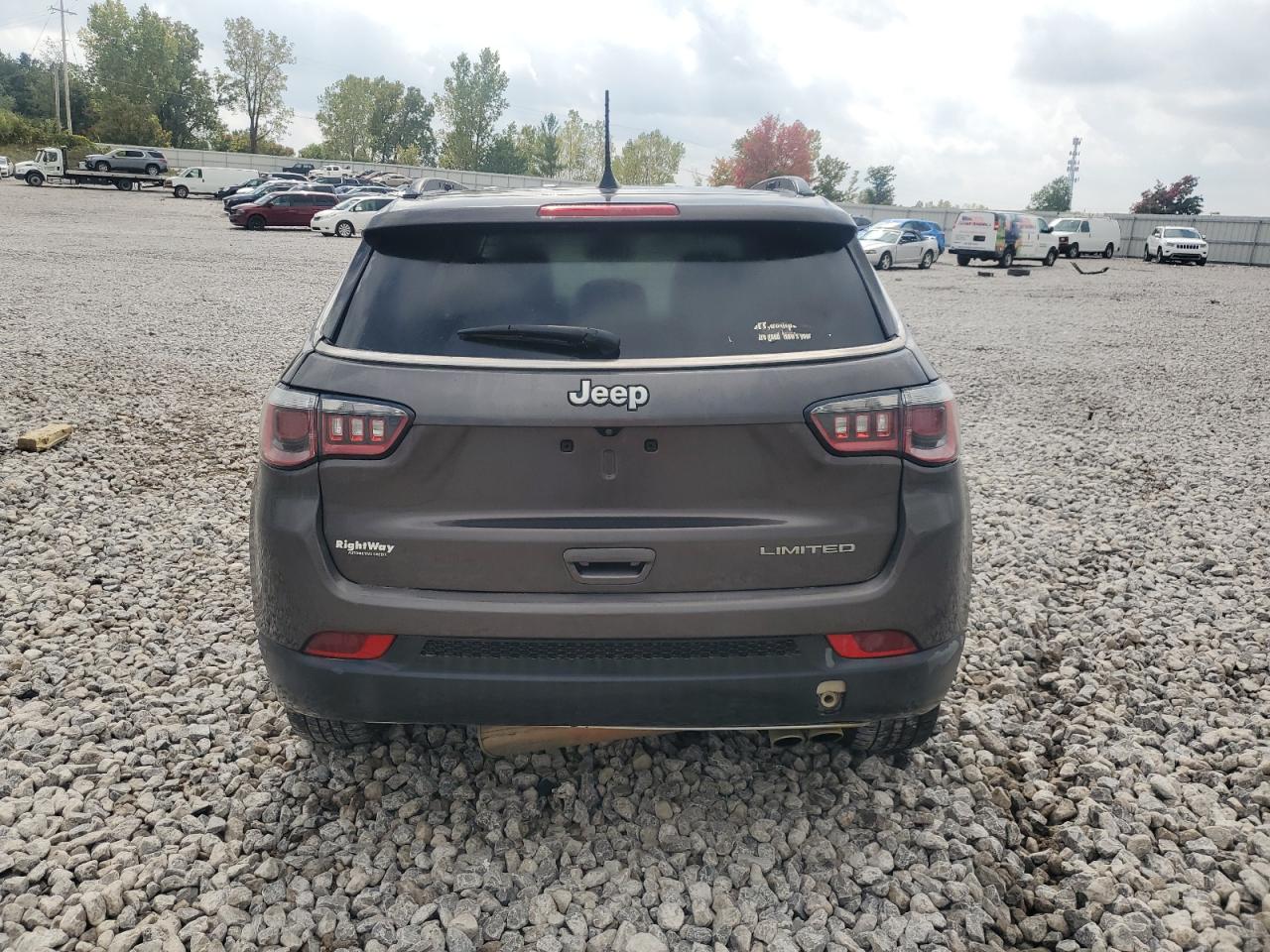 2019 Jeep Compass Limited VIN: 3C4NJCCB3KT660041 Lot: 71966565