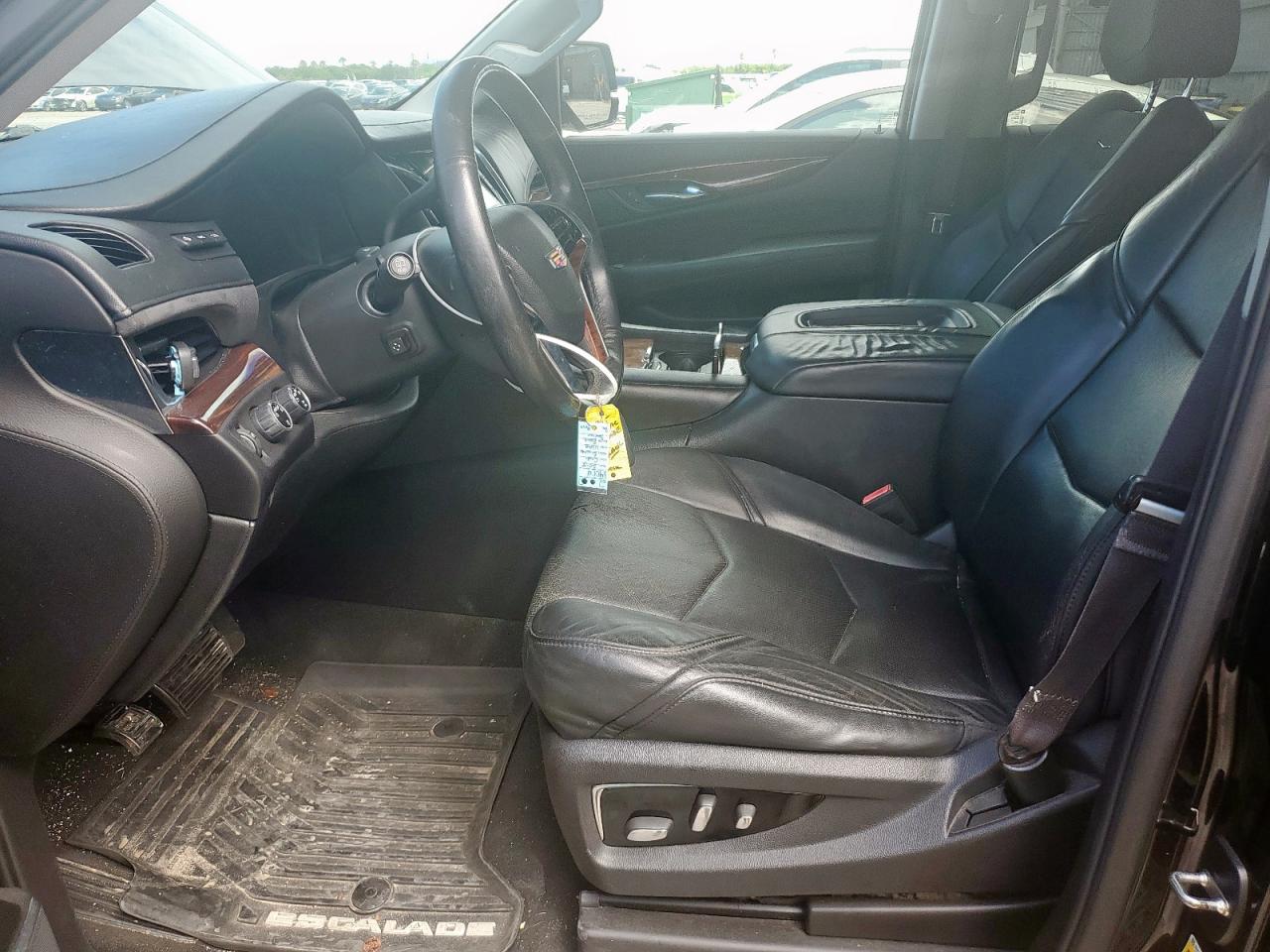 2015 Cadillac Escalade Luxury VIN: 1GYS4MKJ4FR568633 Lot: 83958655