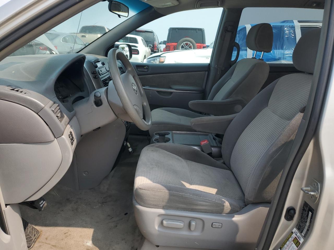 2008 Toyota Sienna Ce VIN: 5TDZK23C18S220288 Lot: 71872865