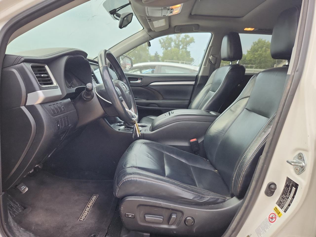 2016 Toyota Highlander Xle VIN: 5TDJKRFH3GS319562 Lot: 84212855