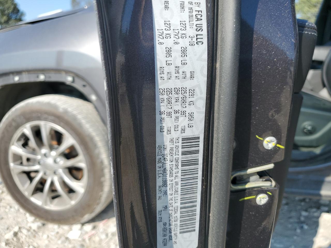 2019 Jeep Cherokee Latitude Plus VIN: 1C4PJLLN6KD119882 Lot: 80472035