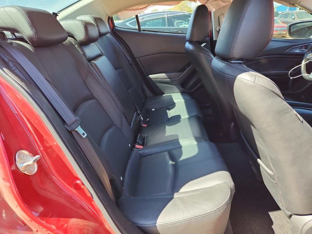 2018 Mazda 3 Grand Touring VIN: 3MZBN1W37JM173396 Lot: 84560325
