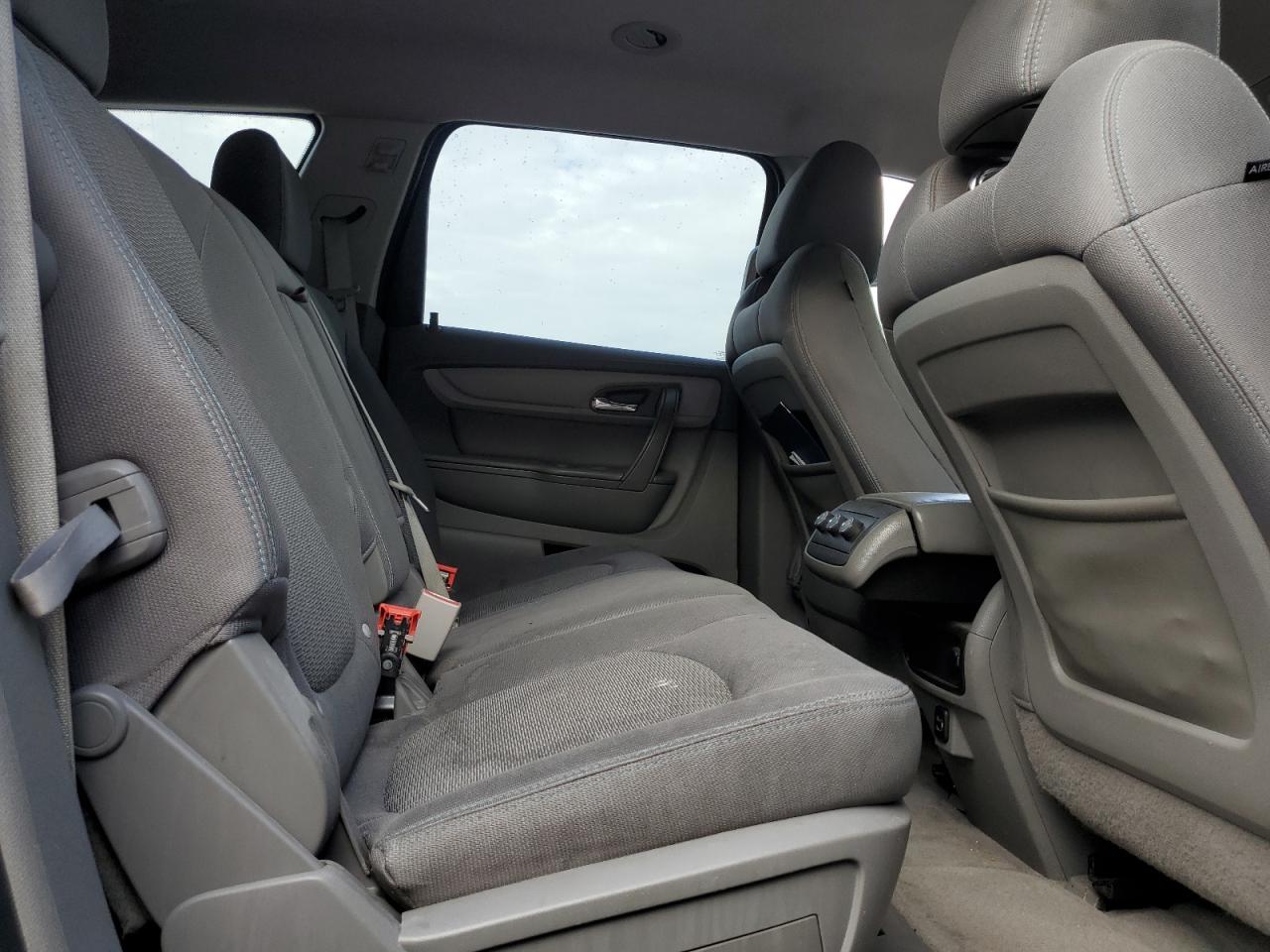 2017 Chevrolet Traverse Ls VIN: 1GNKRFKD1HJ140962 Lot: 81440265