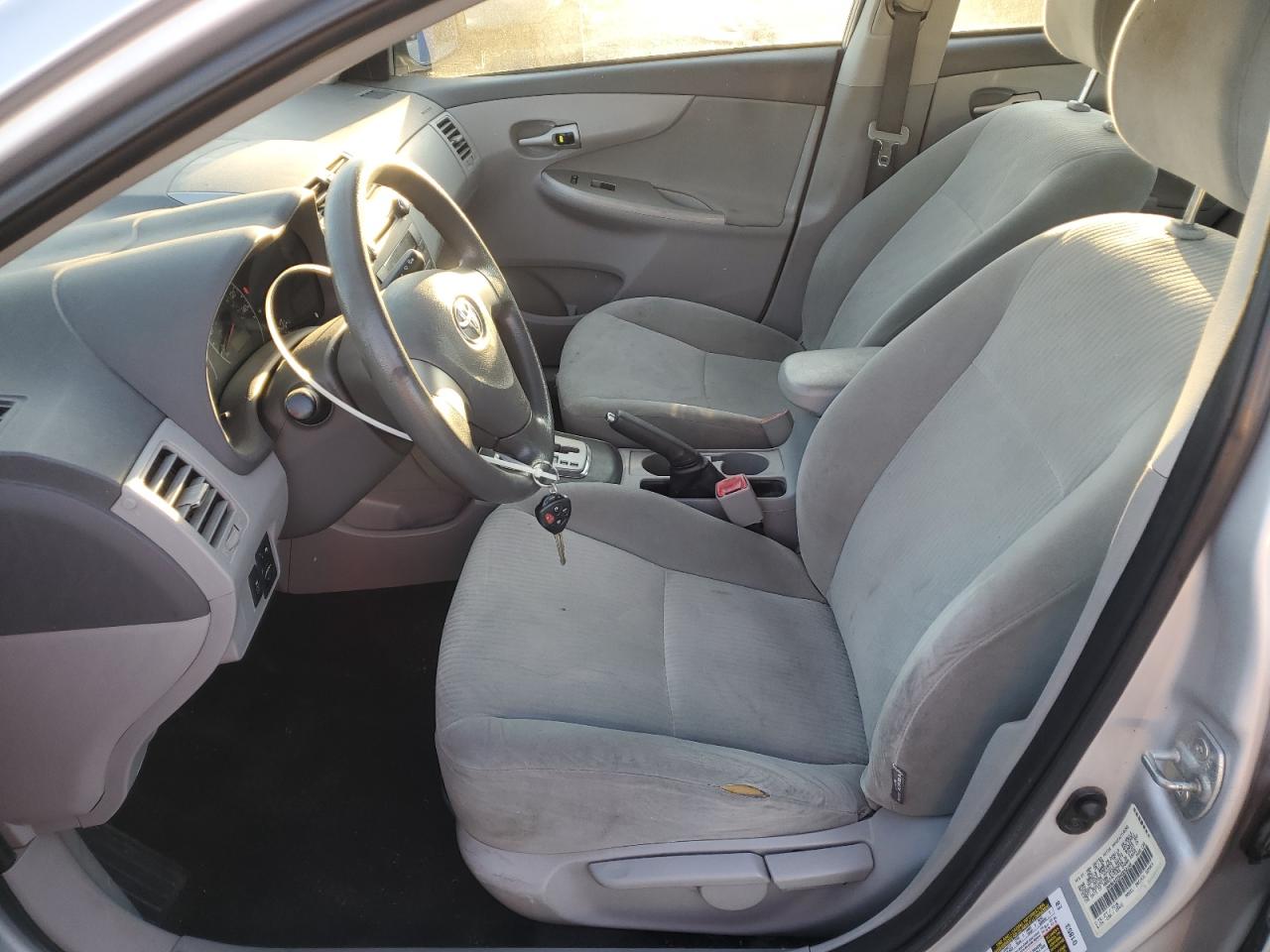 2010 Toyota Corolla Base VIN: 1NXBU4EE9AZ252148 Lot: 84228685