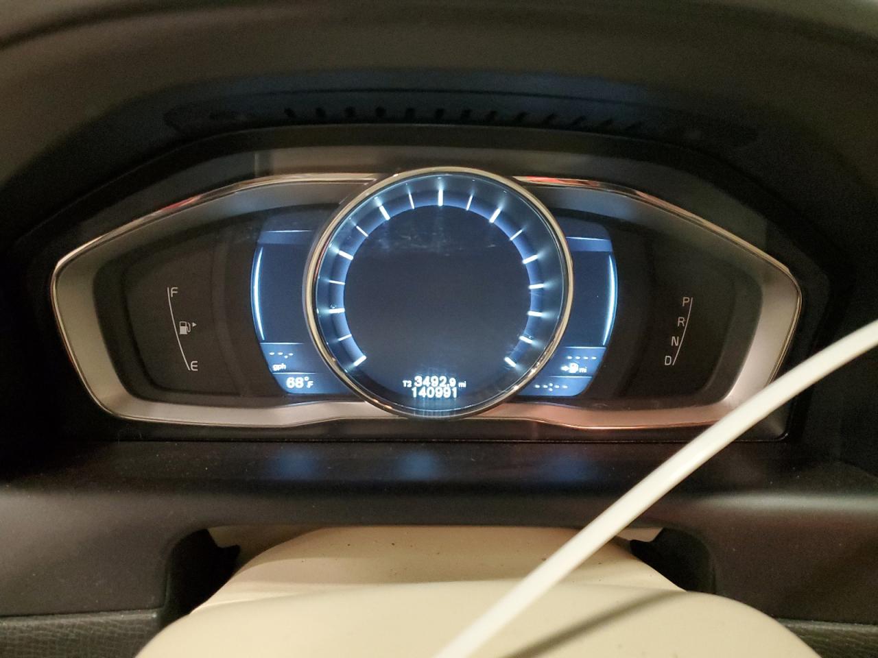 2015 Volvo Xc60 T6 Premier VIN: YV4902RK3F2745343 Lot: 81294685