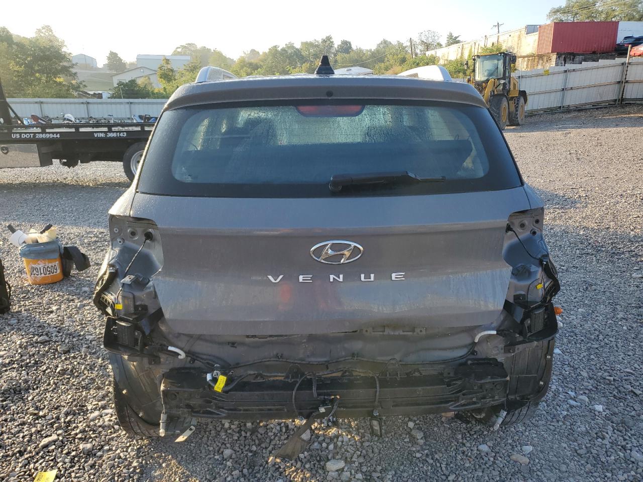 2022 Hyundai Venue Sel VIN: KMHRC8A39NU184100 Lot: 81842415