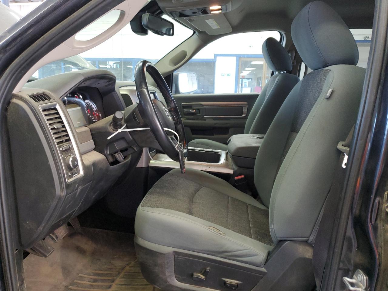 2017 Ram 1500 Slt VIN: 1C6RR7TT3HS869176 Lot: 81069455