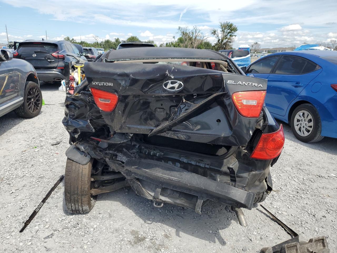 2007 Hyundai Elantra Gls VIN: KMHDU46DX7U117168 Lot: 81569495