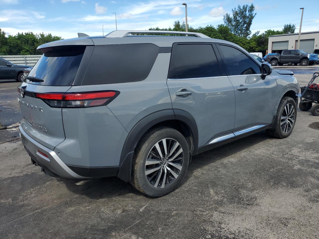 2023 Nissan Pathfinder Platinum grey null gas 5N1DR3DK9PC215868 photo #4