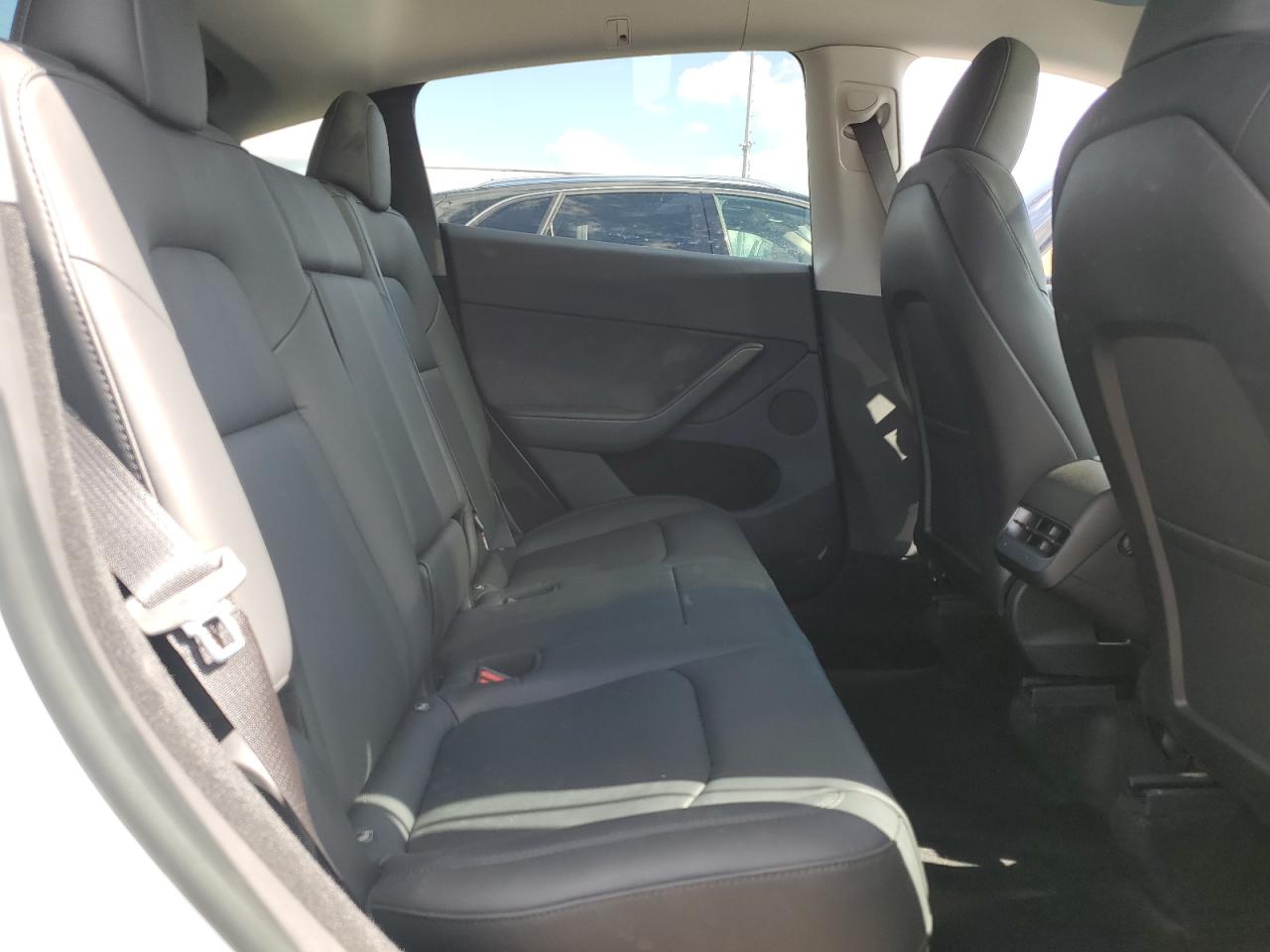 2023 Tesla Model Y VIN: 7SAYGDEE5PA166830 Lot: 83922485