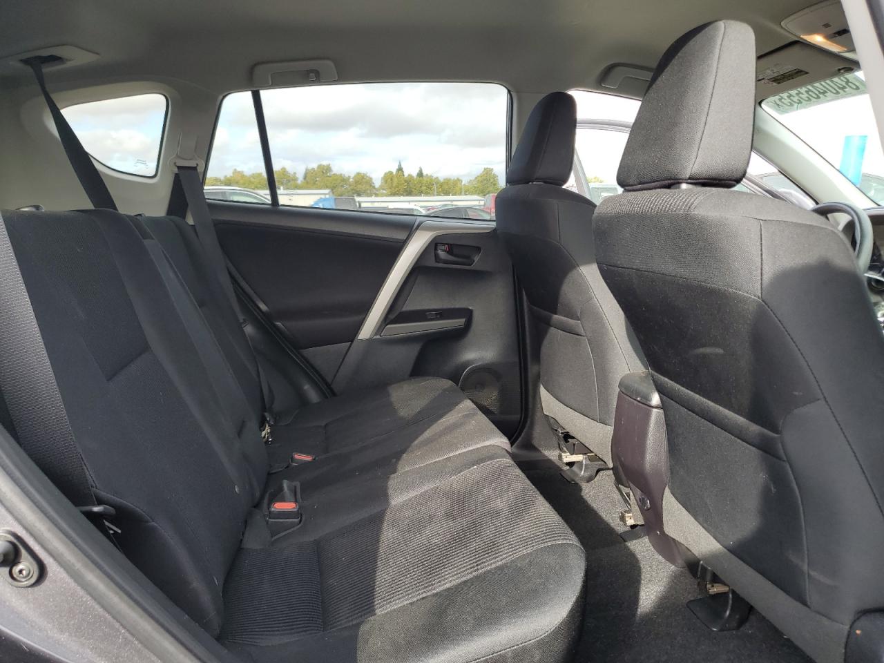 2017 Toyota Rav4 Le VIN: 2T3ZFREV8HW366620 Lot: 84046555