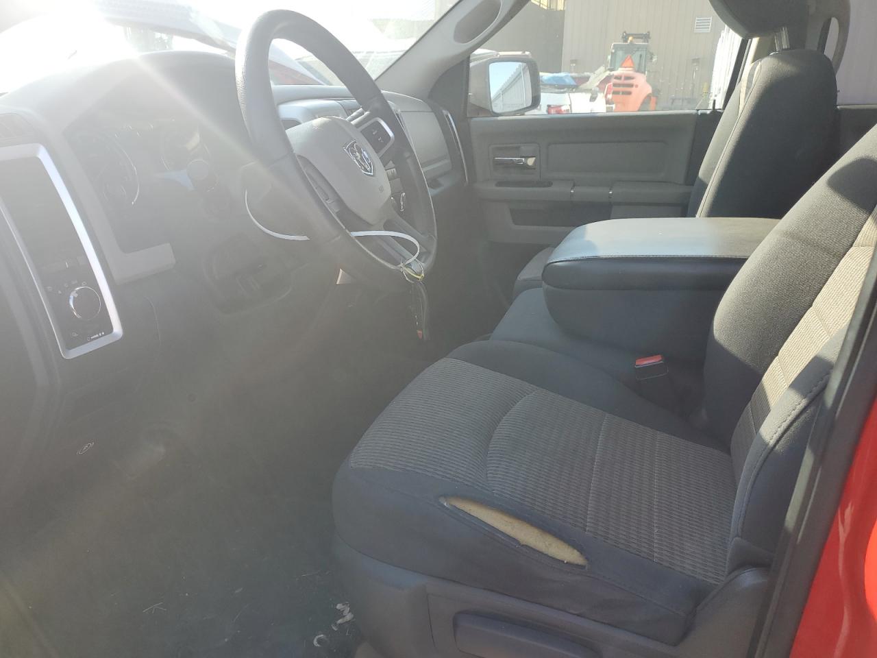 2010 Dodge Ram 1500 VIN: 1D7RV1CT2AS187628 Lot: 84283955