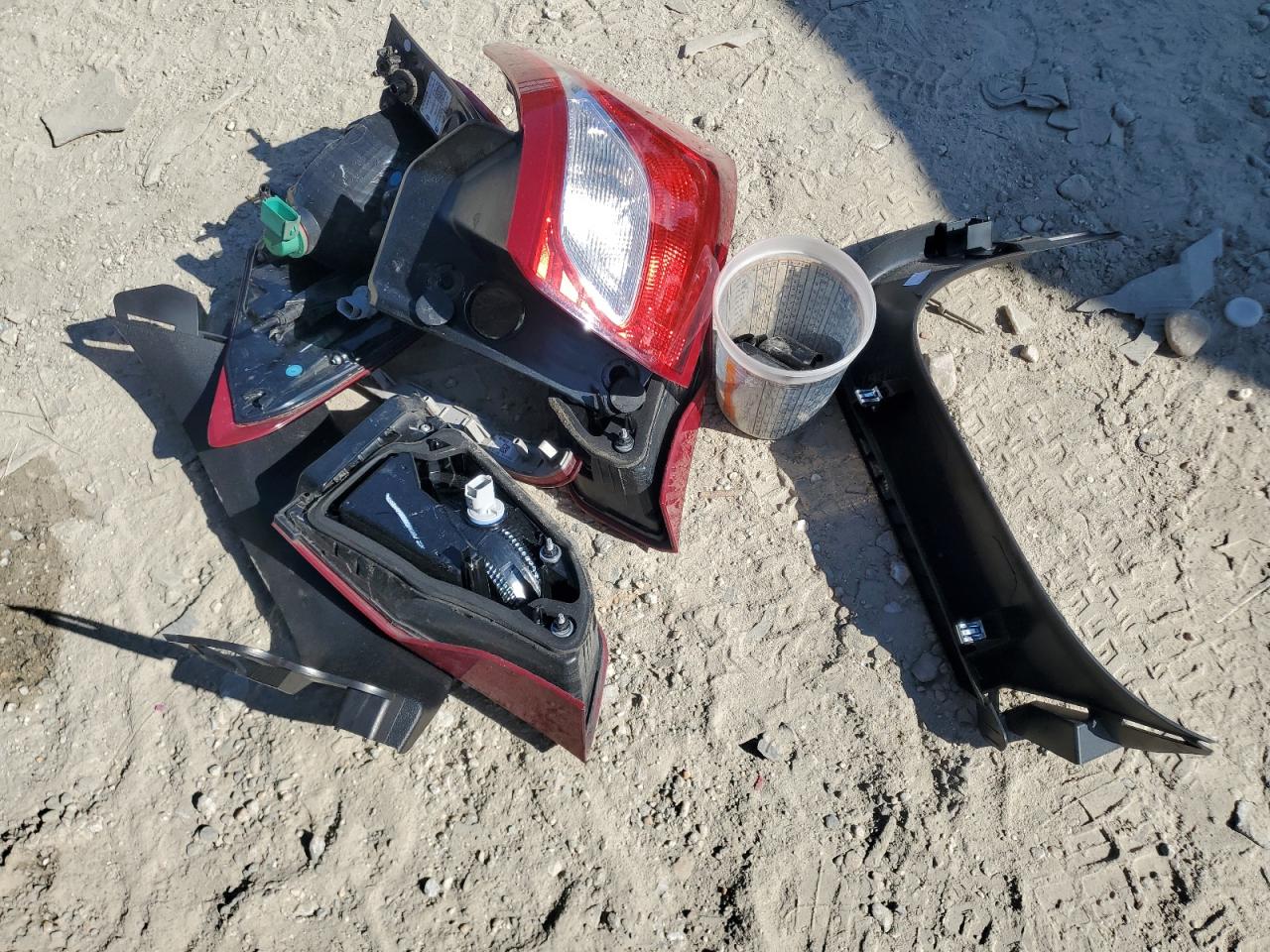 2020 Chevrolet Equinox Lt VIN: 2GNAXJEVXL6114388 Lot: 81681925