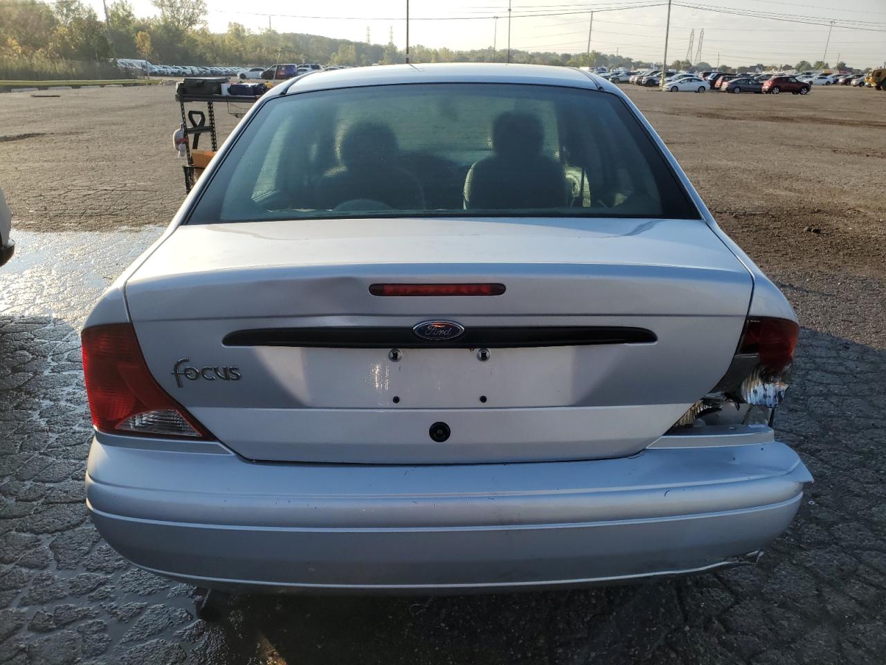 2004 Ford Focus Lx VIN: 1FAFP33P84W133744 Lot: 71946865