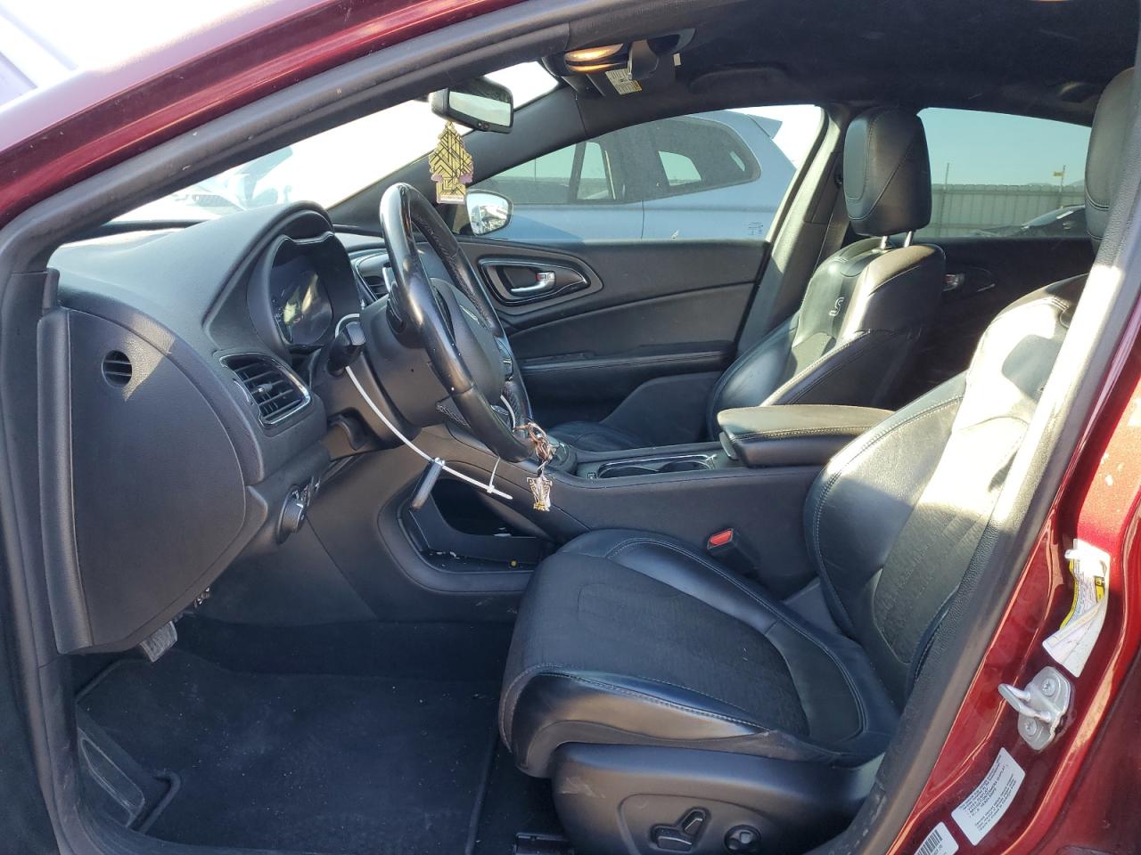 2015 Chrysler 200 S VIN: 1C3CCCBG7FN727989 Lot: 81649095