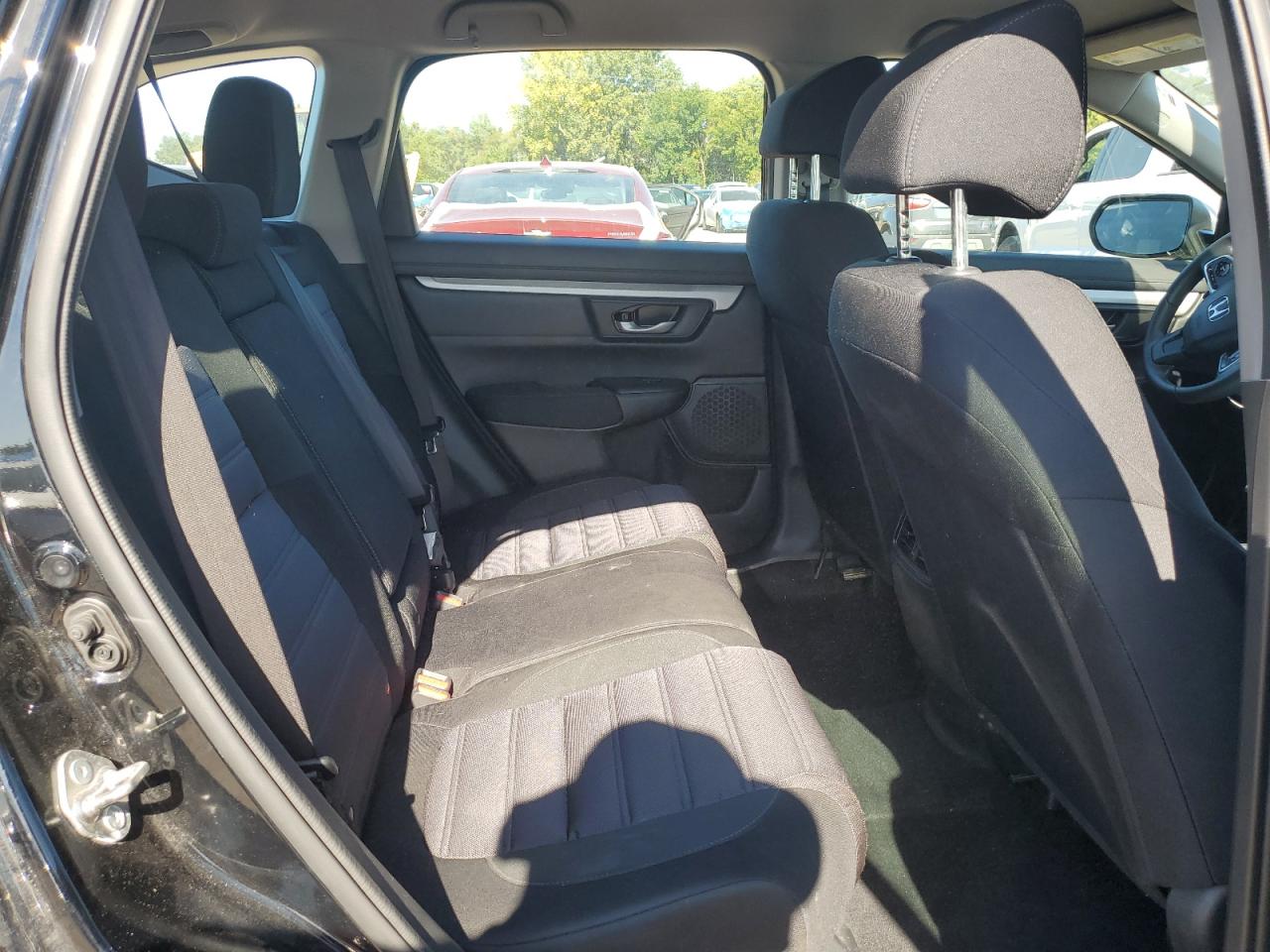 2019 Honda Cr-V Lx VIN: 2HKRW6H3XKH216127 Lot: 81831395
