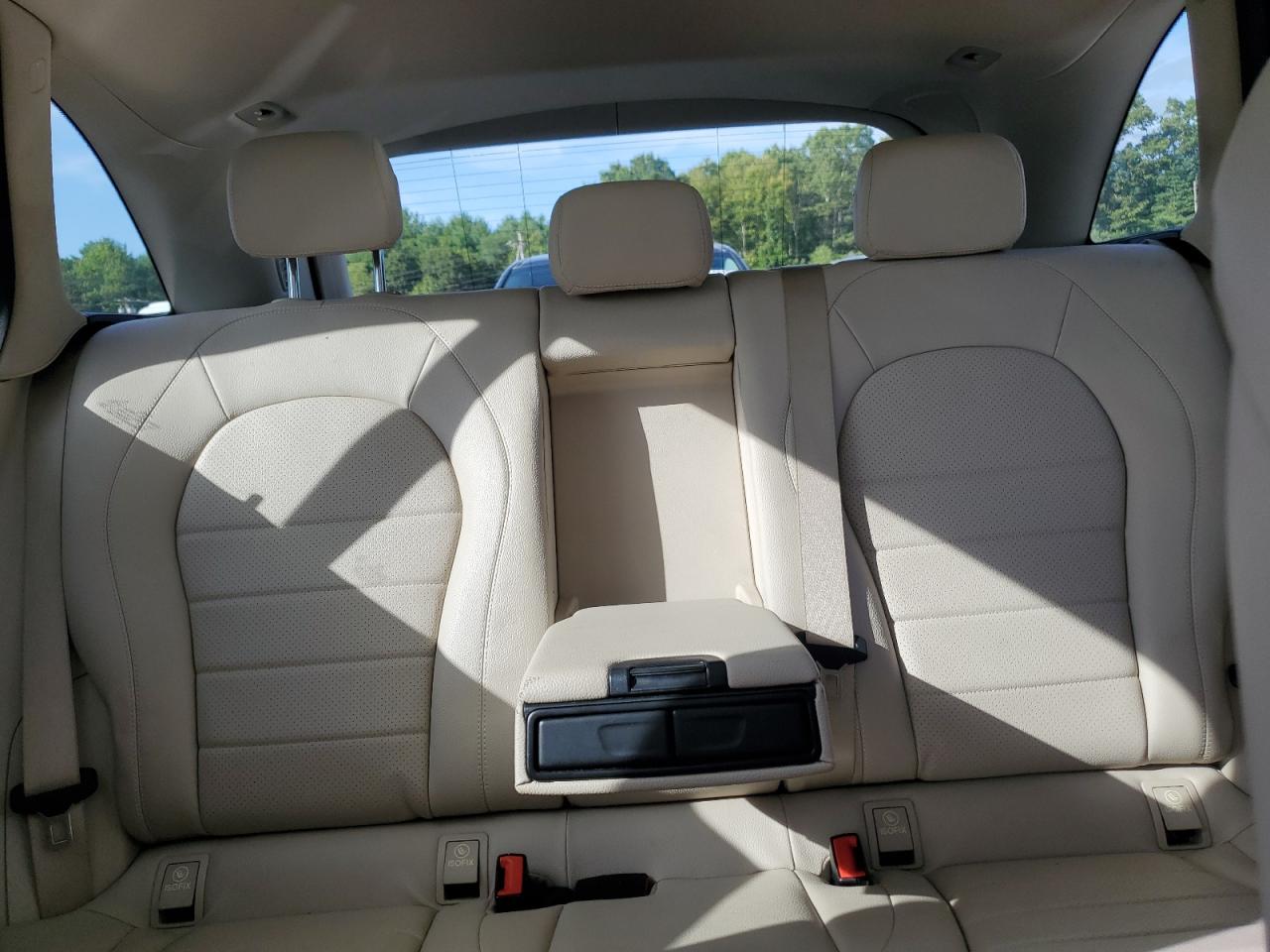 2017 Mercedes-Benz Glc 300 4Matic VIN: WDC0G4KB2HF219207 Lot: 70001385