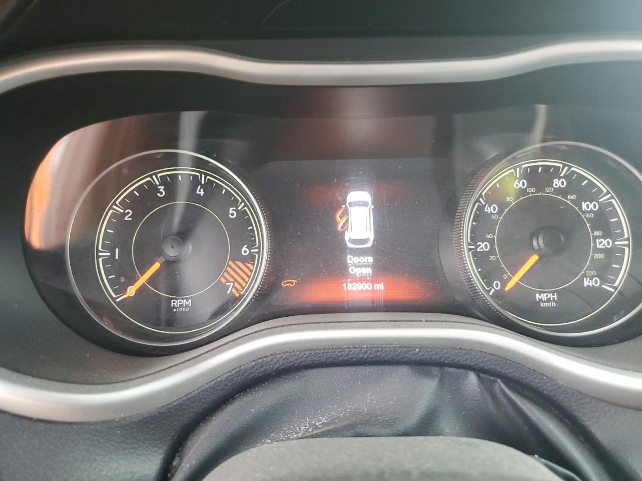 2015 Jeep Cherokee Limited VIN: 1C4PJLDB8FW532465 Lot: 81077225