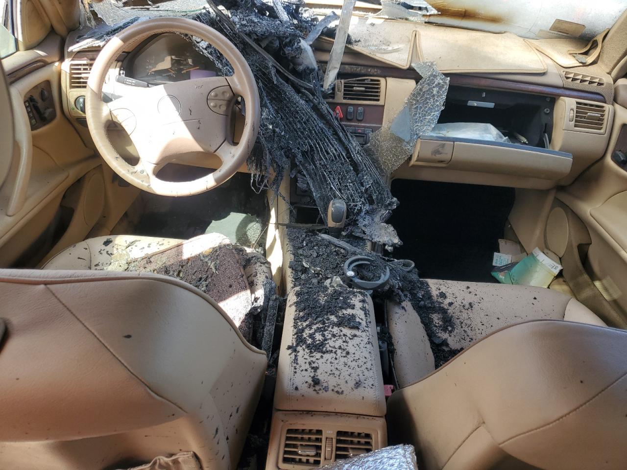 2001 Mercedes-Benz E 320 VIN: WDBJF65J01B276075 Lot: 81520945