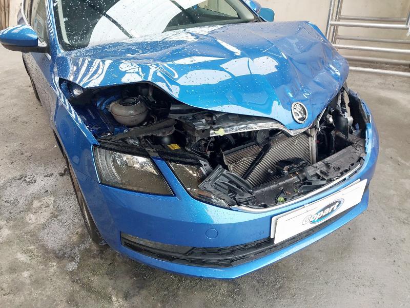 2019 SKODA OCTAVIA SE TECHNOLOGY TDI 