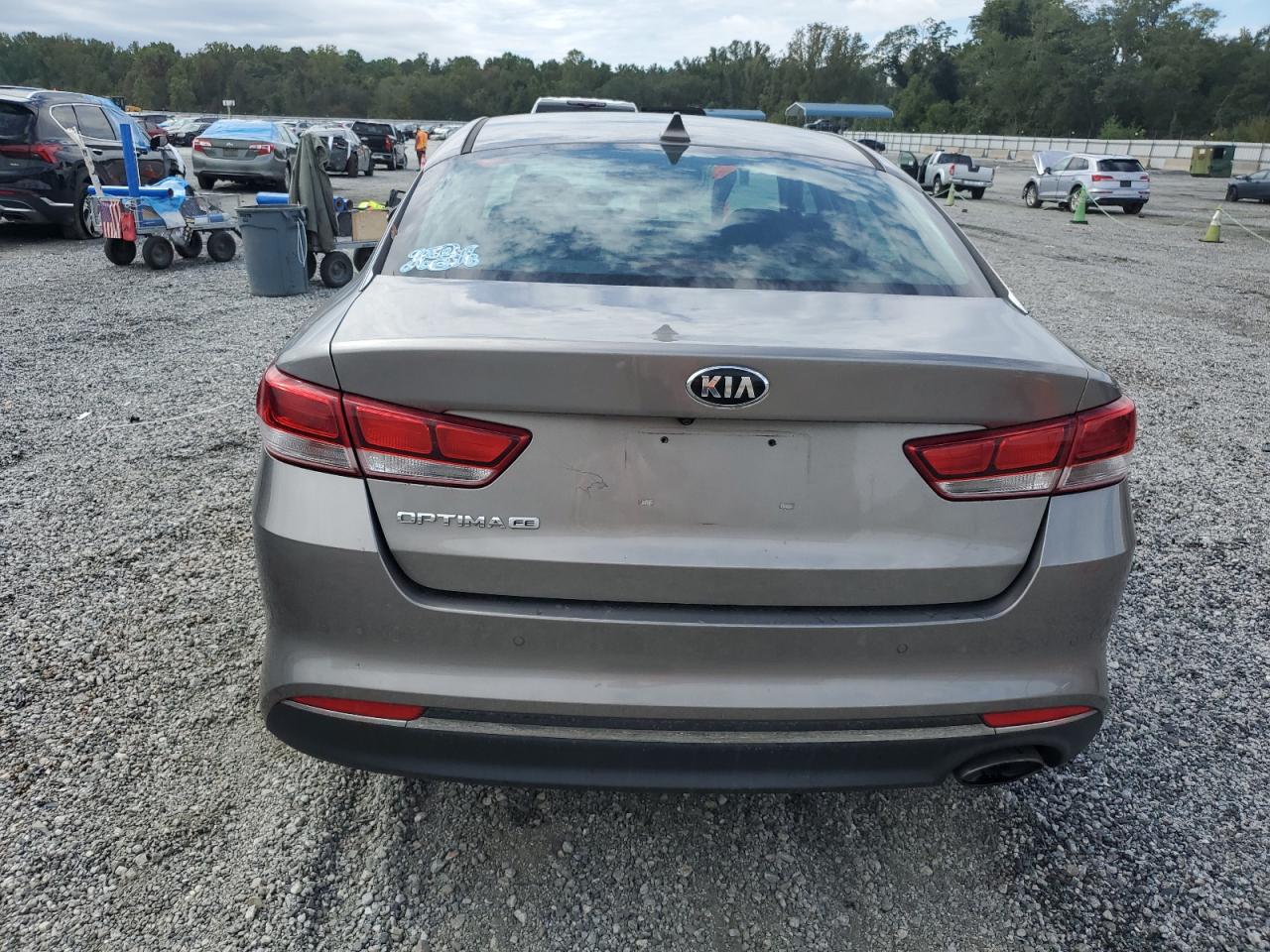 2018 Kia Optima Lx VIN: 5XXGT4L30JG213498 Lot: 83987565