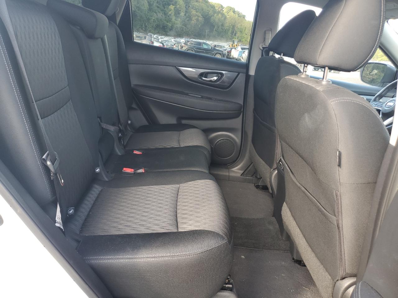 2018 Nissan Rogue S VIN: KNMAT2MV9JP602966 Lot: 84411745