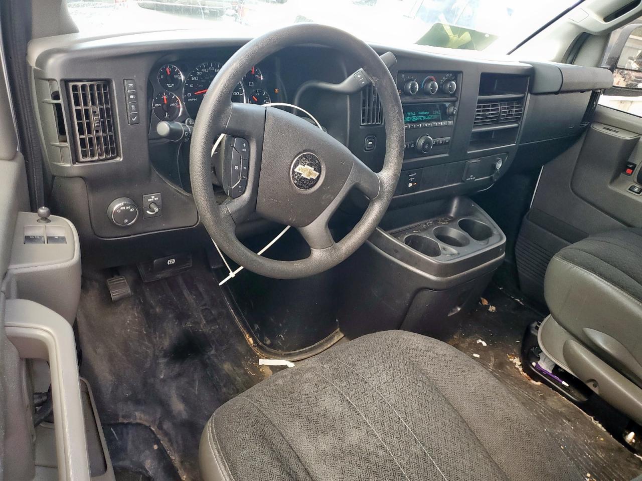 2021 Chevrolet Express G2500 VIN: 1GCWGAFP1M1308052 Lot: 81656165