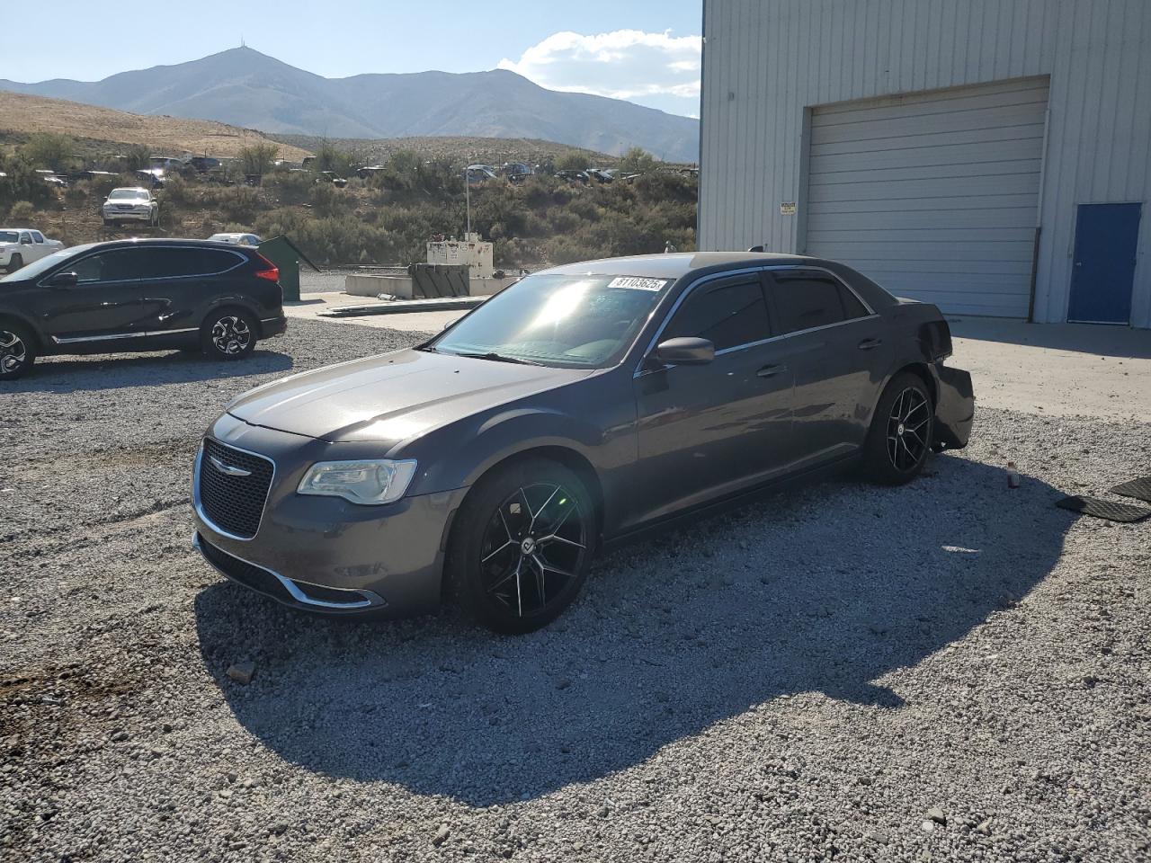 2015 Chrysler 300 Limited 2C3CCAAG5FH931270 photo #1