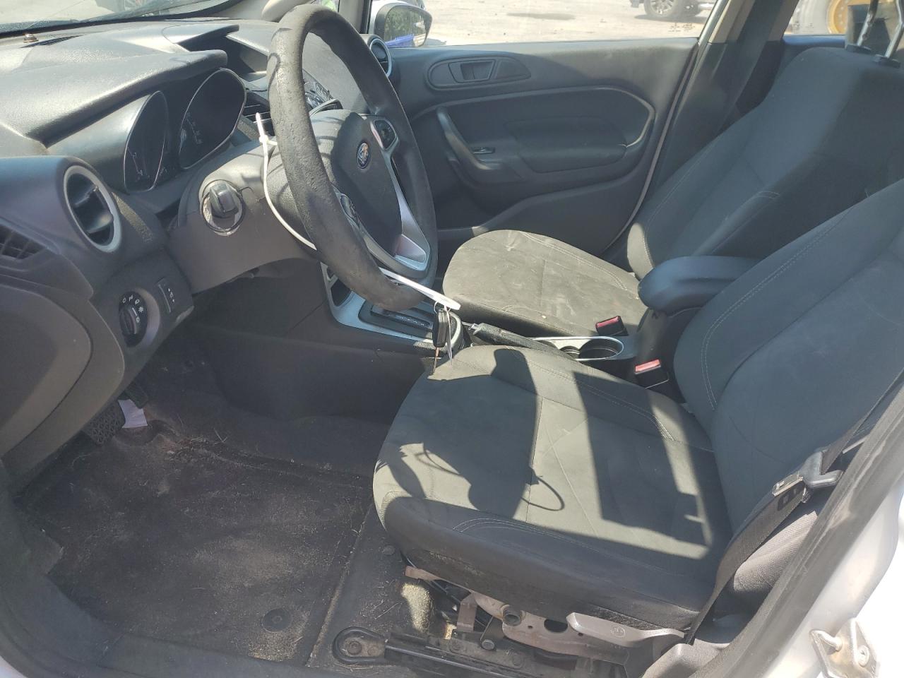 2019 Ford Fiesta Se VIN: 3FADP4BJ3KM104482 Lot: 71532855