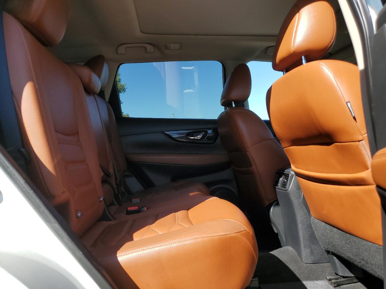 2017 Nissan Rogue Sv VIN: 5N1AT2MV9HC805160 Lot: 84443495