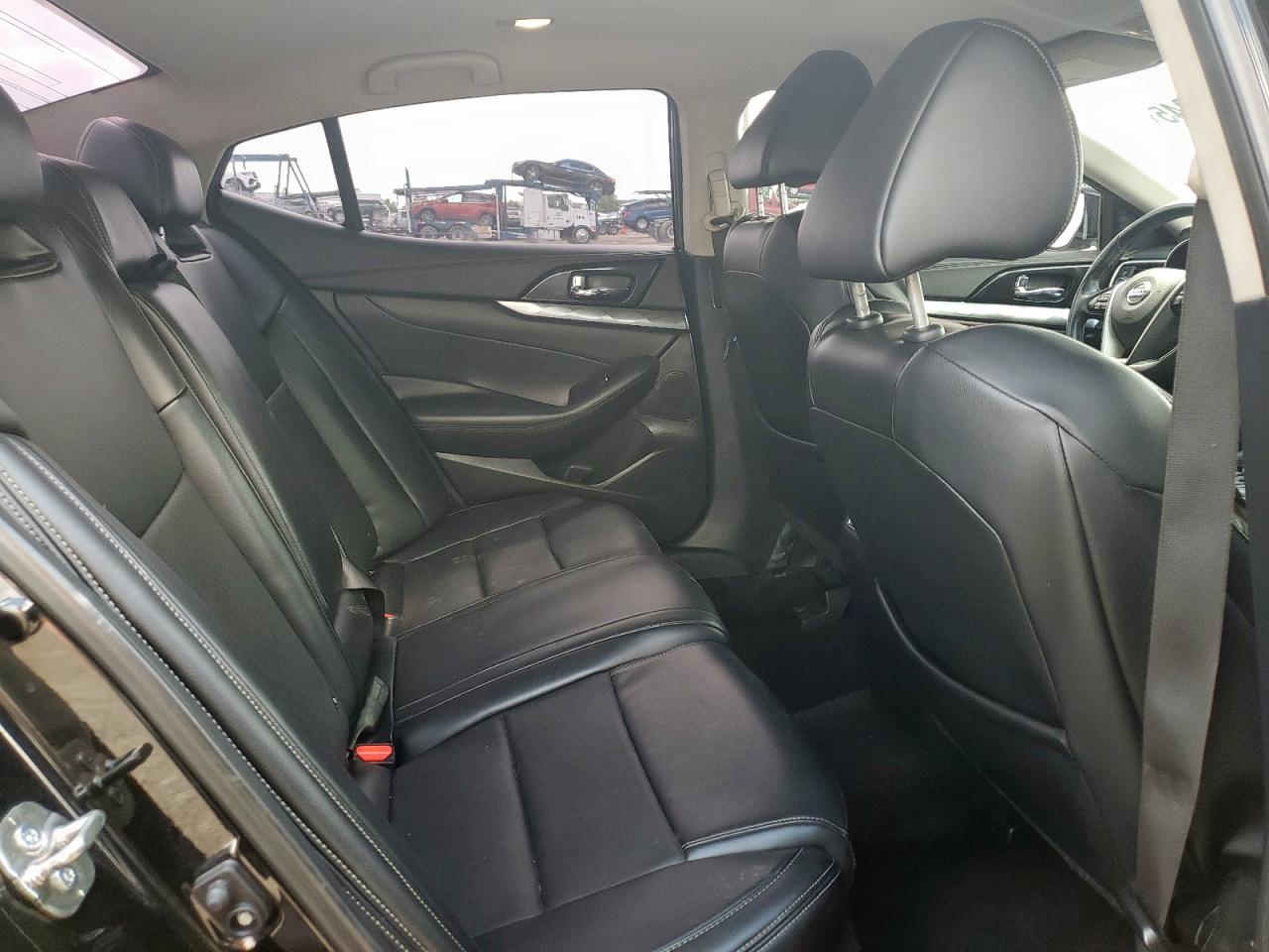 2019 Nissan Maxima S VIN: 1N4AA6AV4KC360958 Lot: 69101045