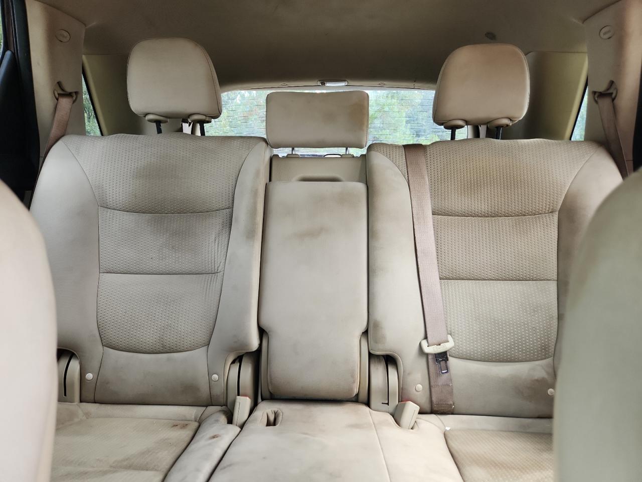 2011 Kia Sorento Base VIN: 5XYKTDA12BG111421 Lot: 84383555