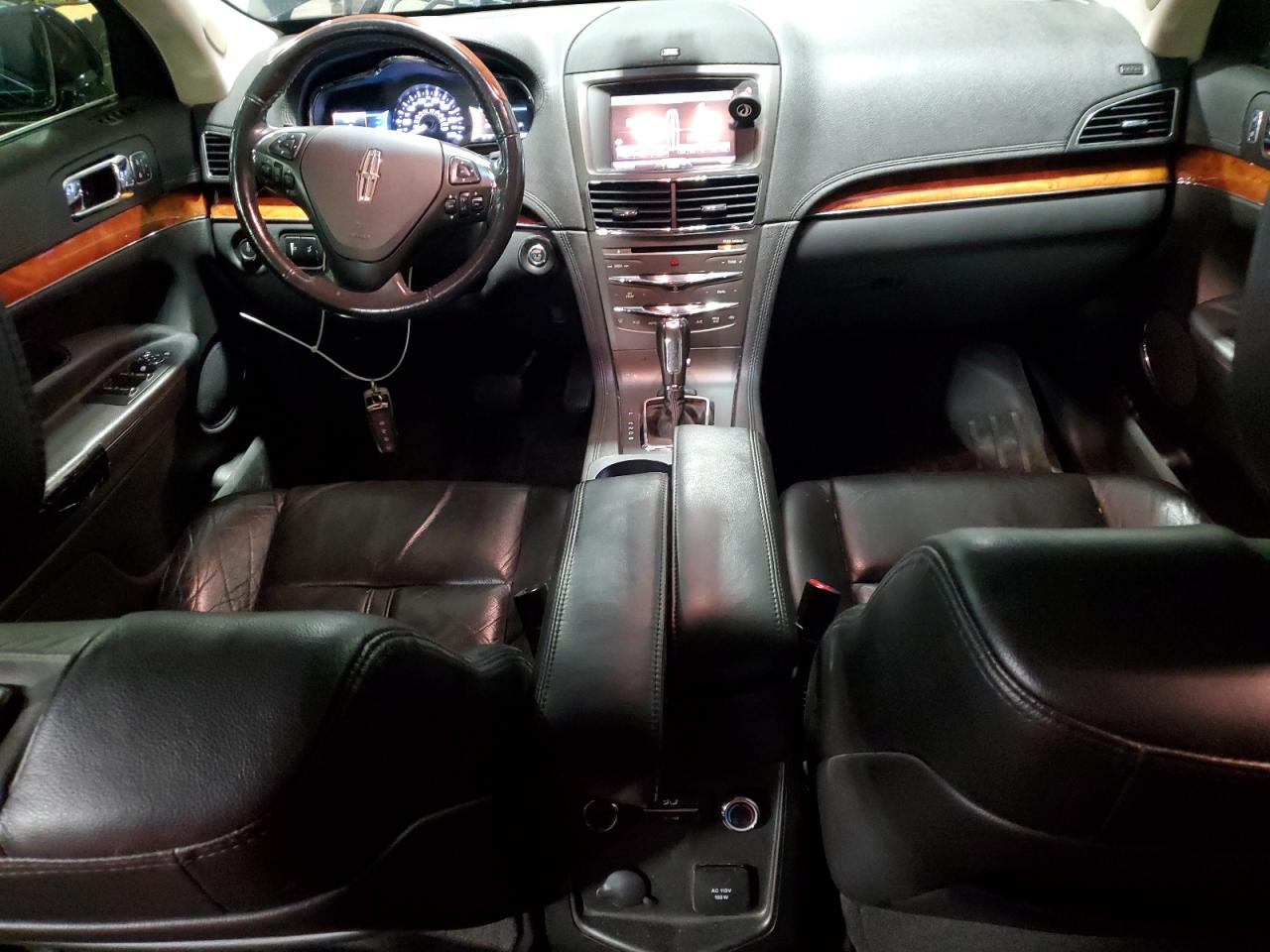 2014 Lincoln Mkt VIN: 2LMHJ5AT5EBL52132 Lot: 81505275