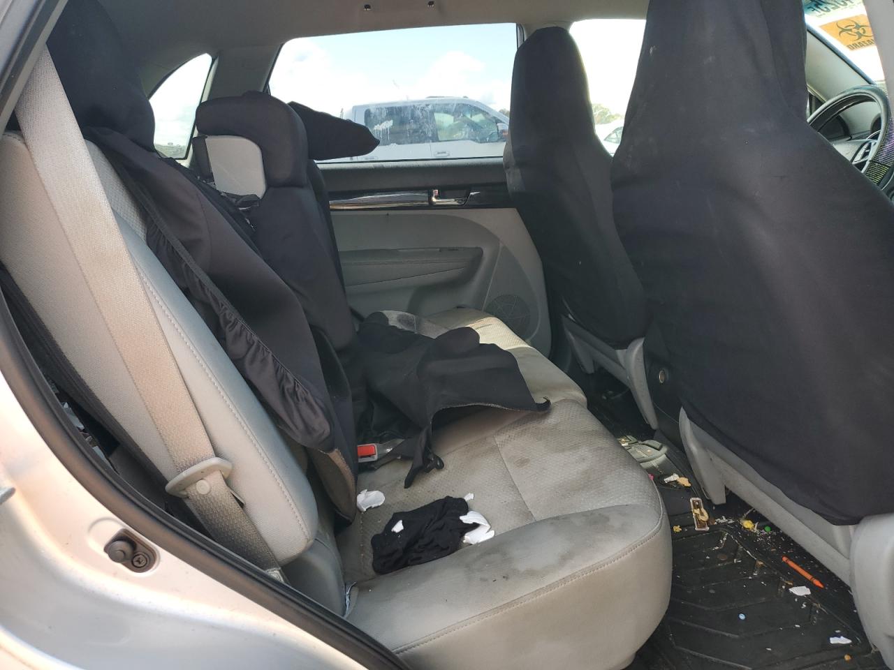 2011 Kia Sorento Base VIN: 5XYKT3A13BG016957 Lot: 84374525
