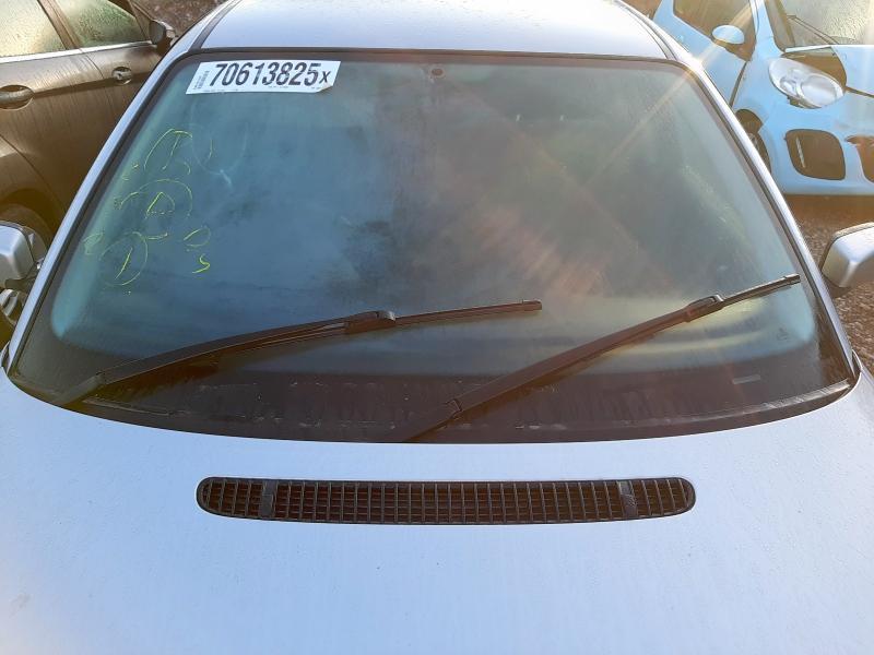 2003 BMW 318I SE 
