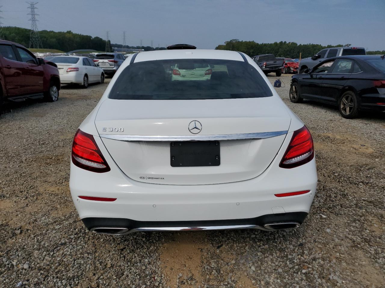 2017 Mercedes-Benz E 300 VIN: WDDZF4JB7HA012106 Lot: 71972545