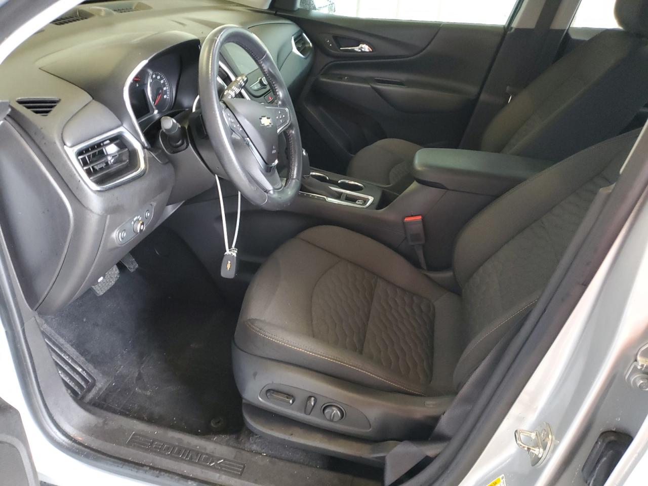 2020 Chevrolet Equinox Lt VIN: 3GNAXKEV2LL276338 Lot: 81909585