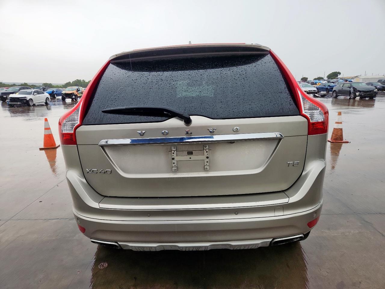 2016 Volvo Xc60 T5 Premier VIN: YV440MDK5G2869080 Lot: 82133695