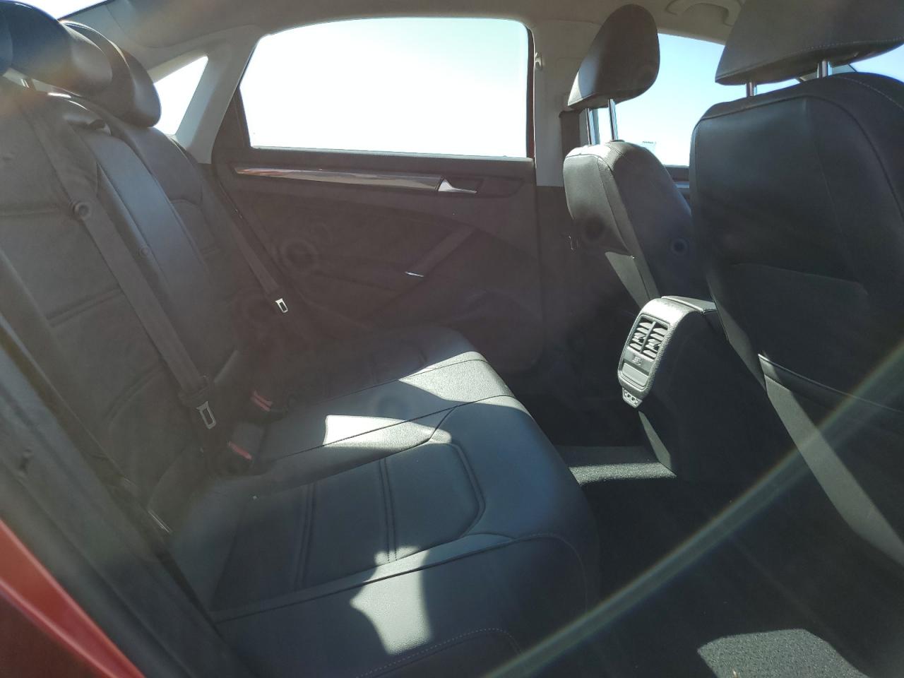 2020 Volkswagen Passat R-Line VIN: 1VWMA7A35LC018137 Lot: 80759005