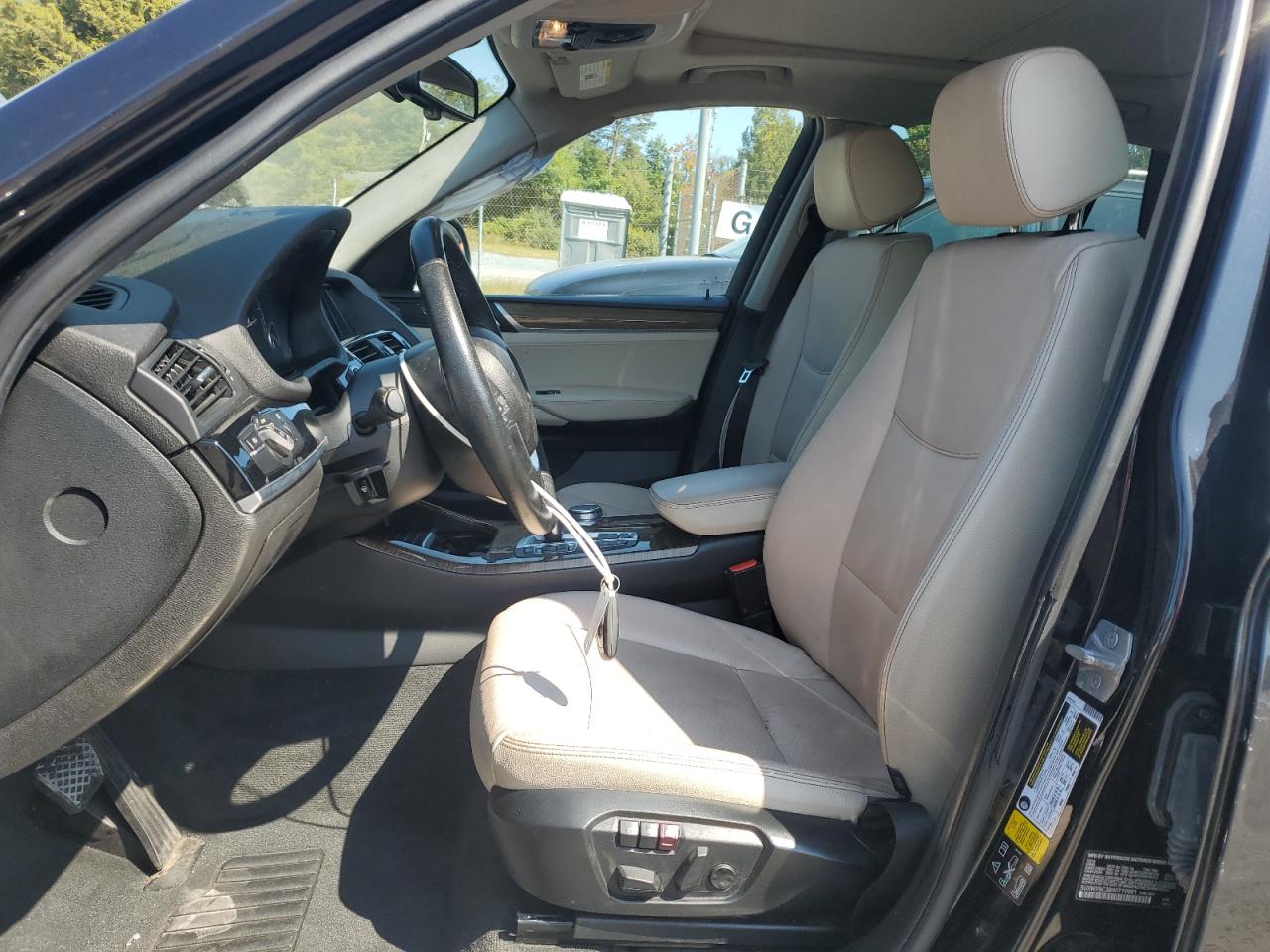 2017 BMW X3 xDrive28I VIN: 5UXWX9C38H0T19981 Lot: 81644655