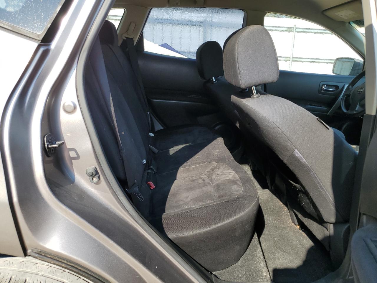 2010 Nissan Rogue S VIN: JN8AS5MV8AW610815 Lot: 80883145