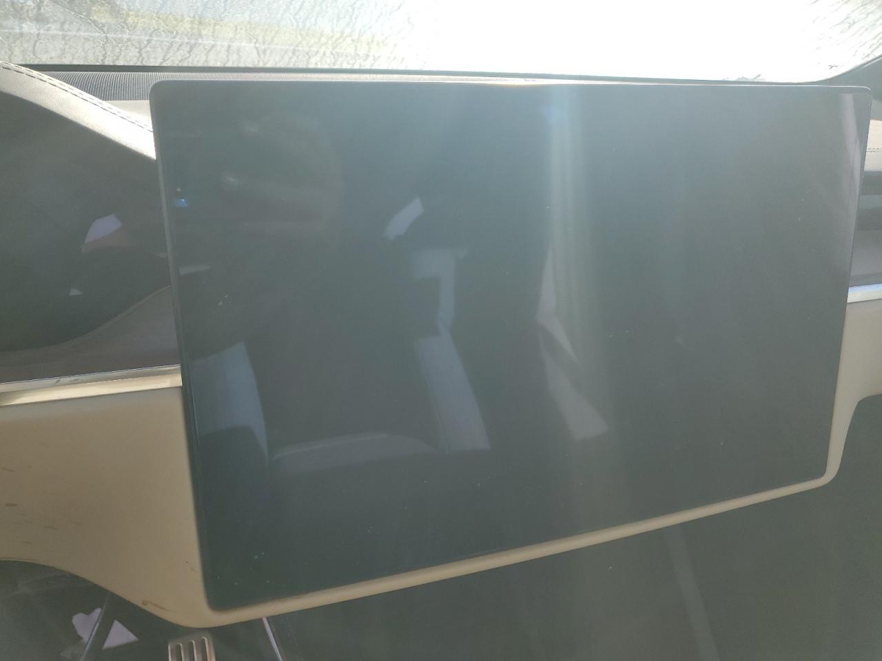 2021 Tesla Model X VIN: 5YJXCBE5XMF326451 Lot: 80110565